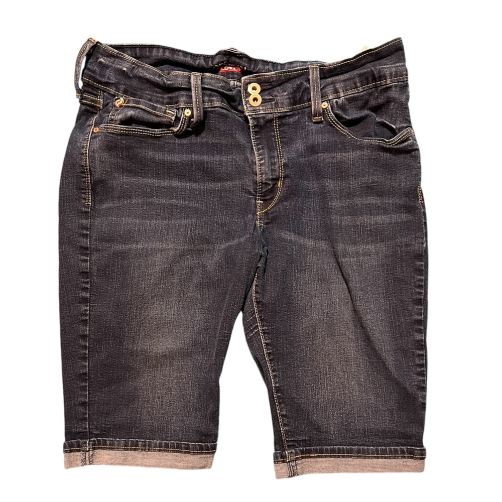 Denizen Levi long skinny shorts women’s size 14‎ like new condition